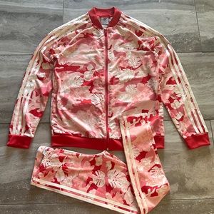 NWOT Adidas Jogger/Jogging Set